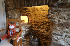 Second fireplace with cloam oven