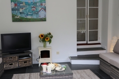 Electric 'log burner style' fire for supplementary heating